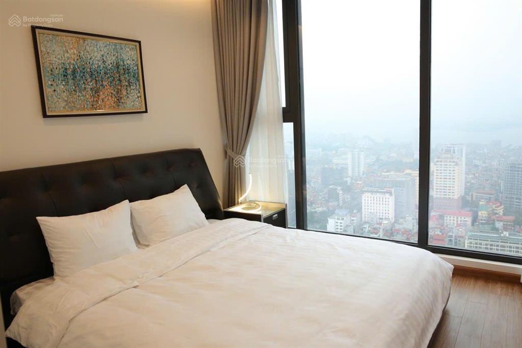 Chủ nhà có lộc đổi căn to hơn, sang nhượng căn 2pn view hồ tây giá tốt hơn thị trường 600 triệu!
