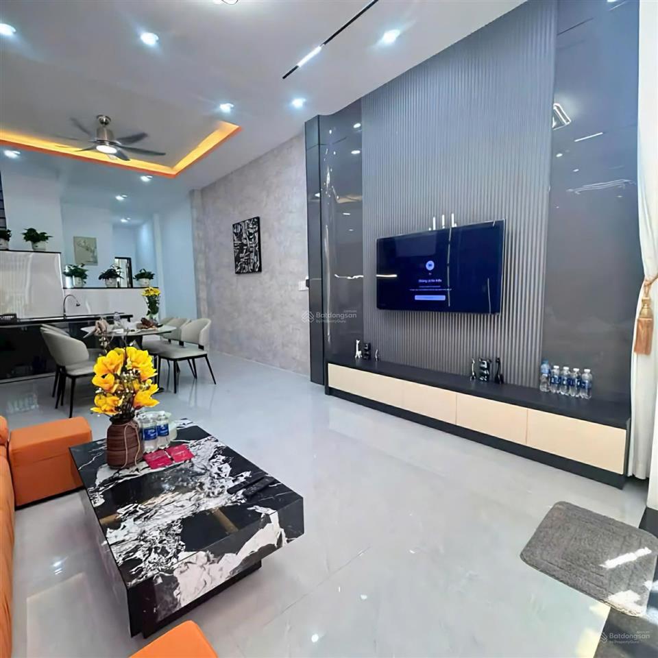 Chính chủ cần bán gấp nhà 2 tầng 2 mặt kiệt ô tô full nội thất  trung tâm đà nẵng