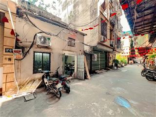 Bán nhà tập thể tầng 1 hai ô tô do ngõ thông khắp ngả cửa xung quanh nhiều quán cafe