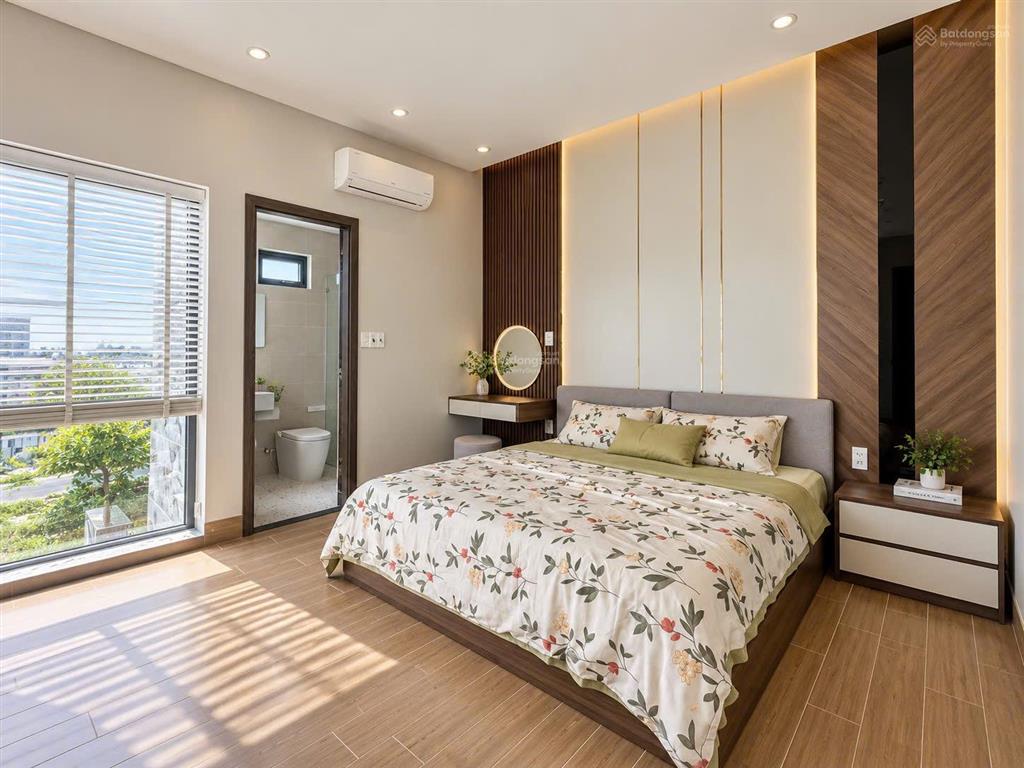Nhà đẹp hiện đại nội thất cao cấp sân thượng rộng thoáng diện tích 252m2 hướng chính bắc
