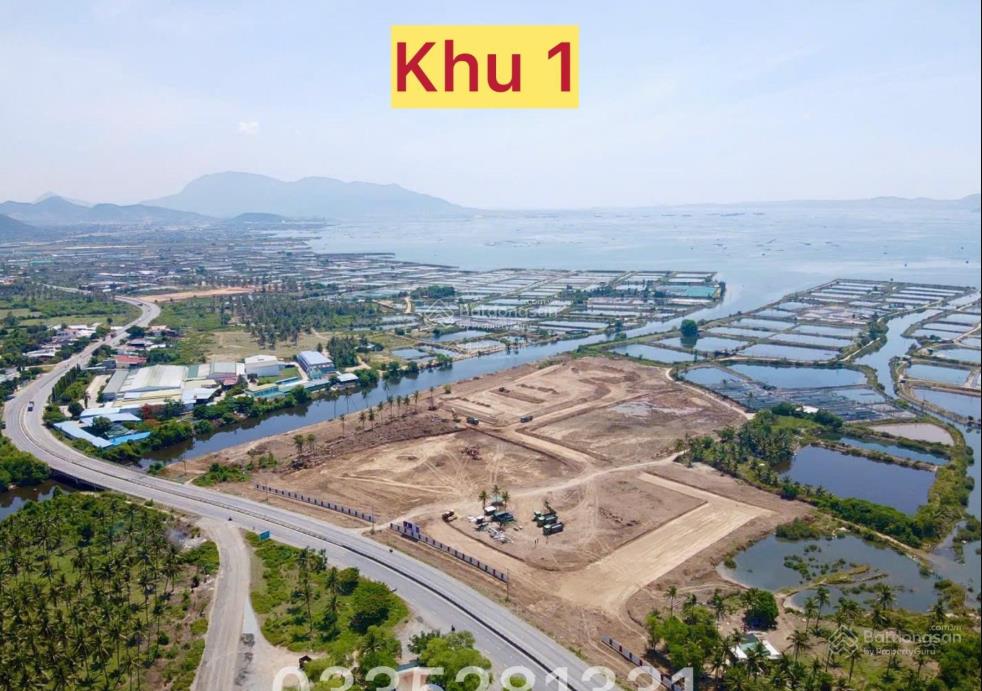 Sale giá chưa đến 5tr/m2 lô đất 557m2 shr đất ở đô thị tại tt cam ranh cách đại lộ hùng vương 500m