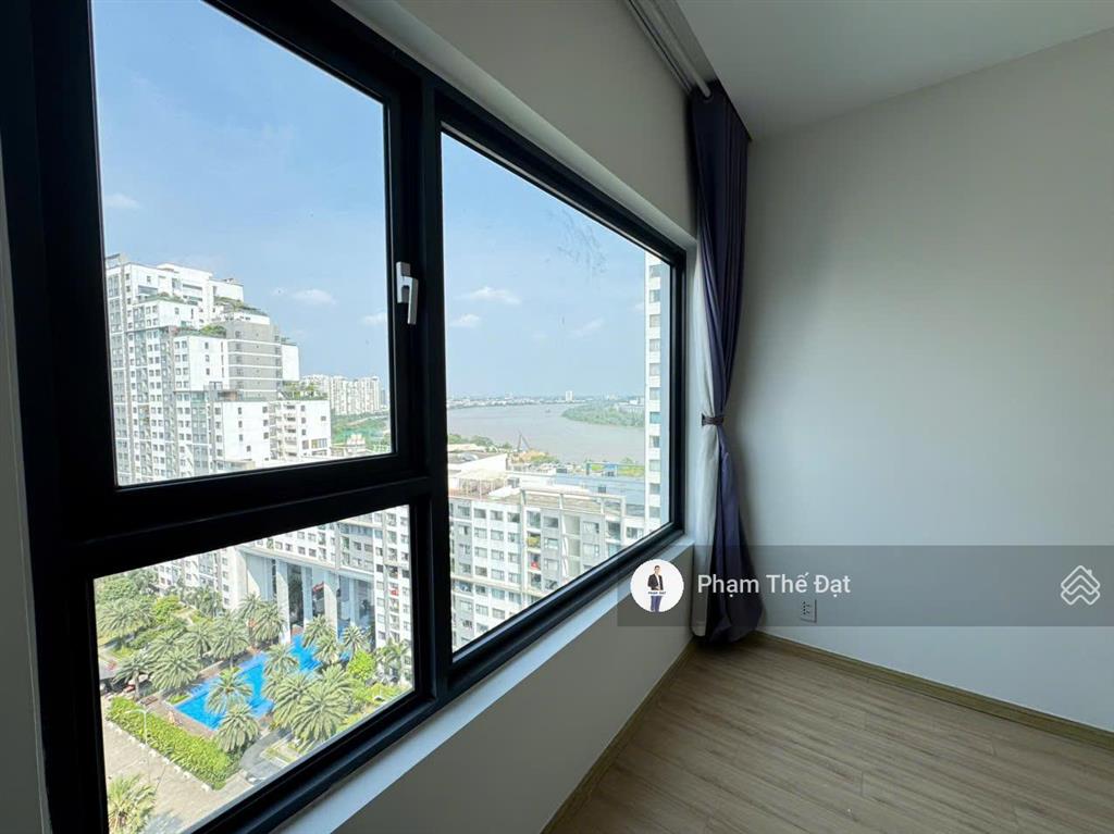 2pn view sông 7,5 tỷ bán gấp trong tháng, bán theo hiện trạng ntcb cđt.  đạt coi nhà và cọc gấp
