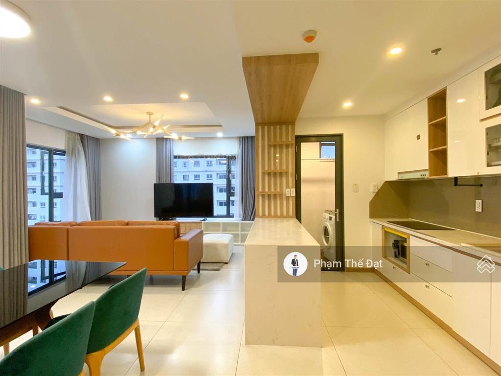 Bán gấp căn 3pn 111m2 giá 10,5 tỷ có thương lượng. cho thuê 28 triệu/tháng  em đạt hỗ trợ đặt cọc