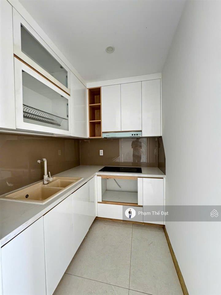 Cần bán 2pn2wc giá 6,7 tỷ all in tầng cao view sông, lm81 cực đẹp.  em đạt hỗ trợ xem nhà thực tế