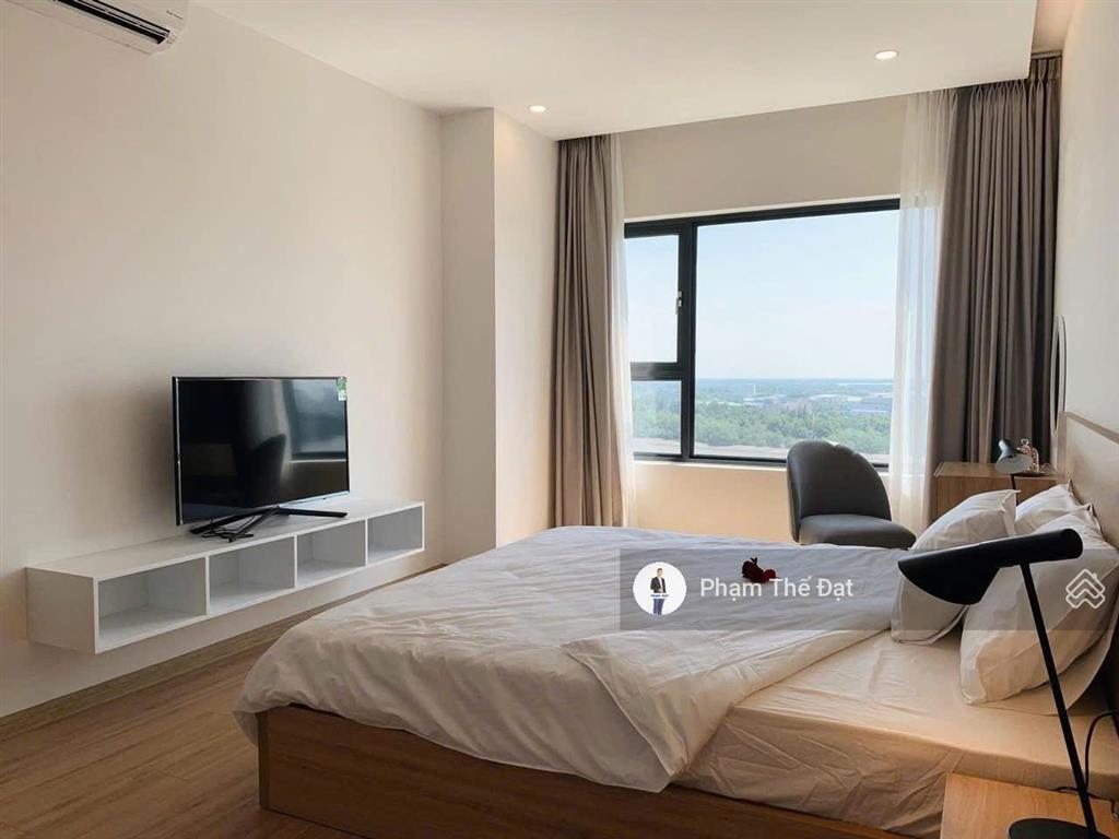 3pn mặt tầng cao hướng đông nam thoáng mát giá 8,3 tỷ all in. call em đạt chốt nhanh căn hộ 3pn này