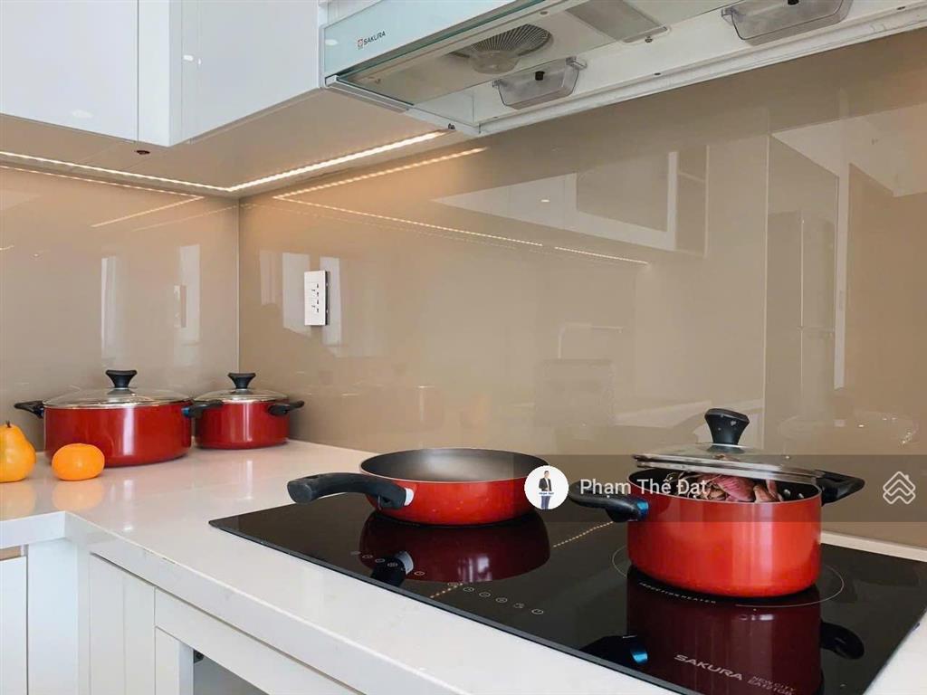 3pn mặt tầng cao hướng đông nam thoáng mát giá 8,3 tỷ all in. call em đạt chốt nhanh căn hộ 3pn này