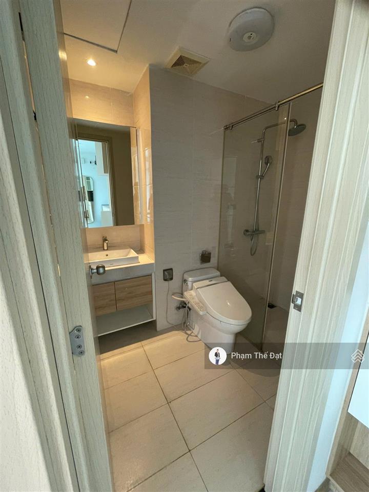 Siêu phẩm 1pn tầng cao view sông cực hiếm giá công khai 5,7 tỷ thương lượng.  em đạt coi thực tế.