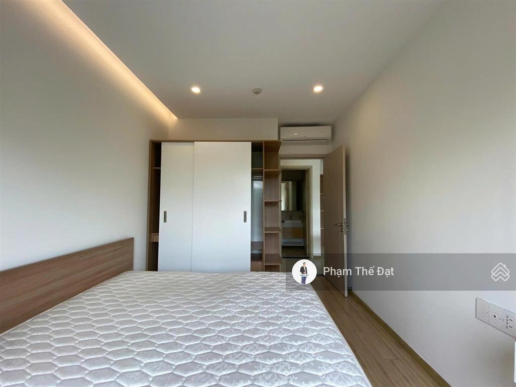 Bán gấp new city 1pn ban công view công viên giá 5,8 tỷ. call em hẹn lịch và đi coi căn hộ thực tế
