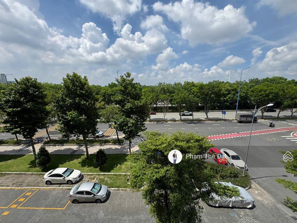 Em đạt new city đang có các căn giá tốt 1pn từ 5 tỷ 2pn từ 6,2 tỷ 3pn từ 7,9 tỷ