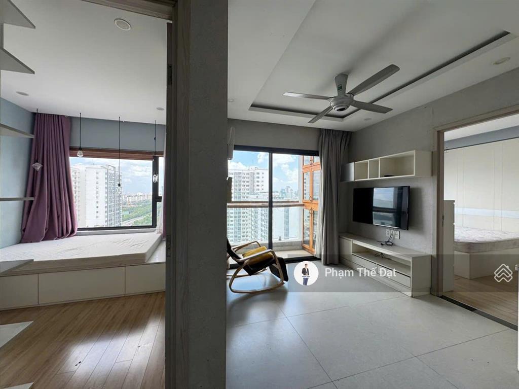 Cần bán căn góc 2pn 2wc tầng cao view sông, lm81 và thủ thiêm. chủ thiện chí, có hỗ trợ vay bank