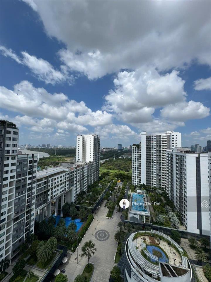 Cần bán căn góc 2pn 2wc tầng cao view sông, lm81 và thủ thiêm. chủ thiện chí, có hỗ trợ vay bank