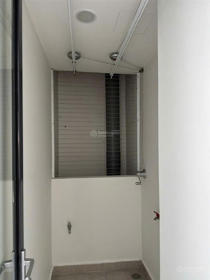 61m2 ntcb nhà mới, tầng trung giá 6,39 tỷ cần bán nhanh. call em đạt hẹn lịch coi thực tế căn hộ.