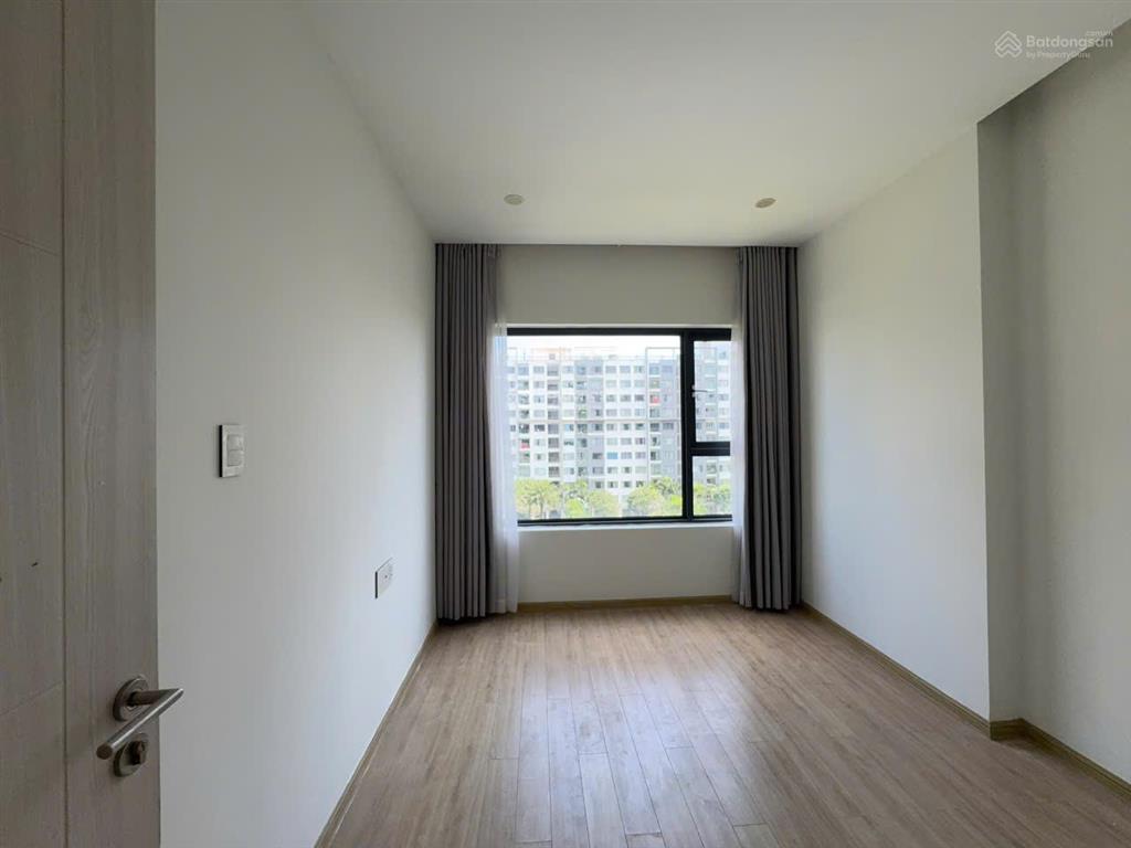 61m2 ntcb nhà mới, tầng trung giá 6,39 tỷ cần bán nhanh. call em đạt hẹn lịch coi thực tế căn hộ.