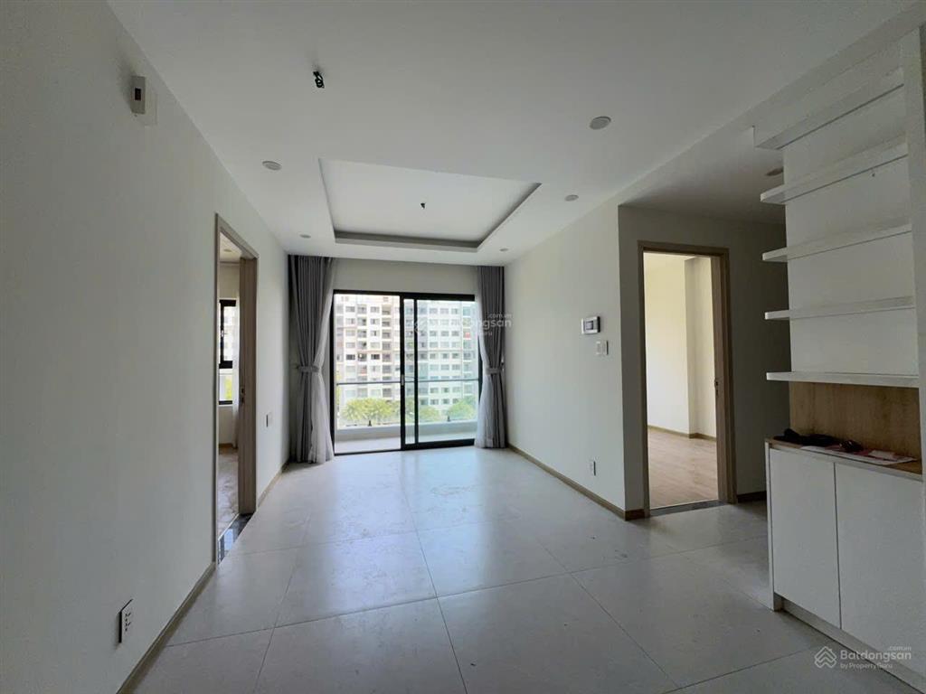 61m2 ntcb nhà mới, tầng trung giá 6,39 tỷ cần bán nhanh. call em đạt hẹn lịch coi thực tế căn hộ.