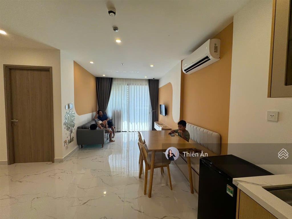 Bán căn 1pn+1 dt lớn 51 m2 giá chỉ 2,8 tỷ full nội thất đẹp, xách vali vào ở ngay cho thuê 8 triệu