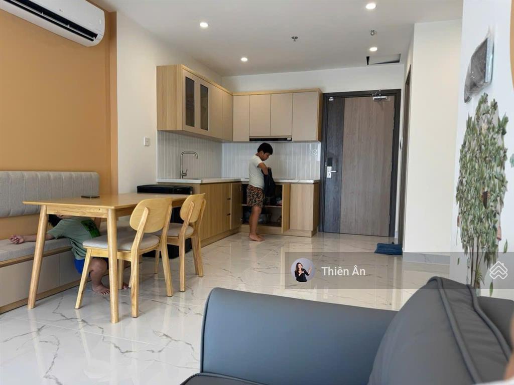 Bán căn 1pn+1 dt lớn 51 m2 giá chỉ 2,8 tỷ full nội thất đẹp, xách vali vào ở ngay cho thuê 8 triệu