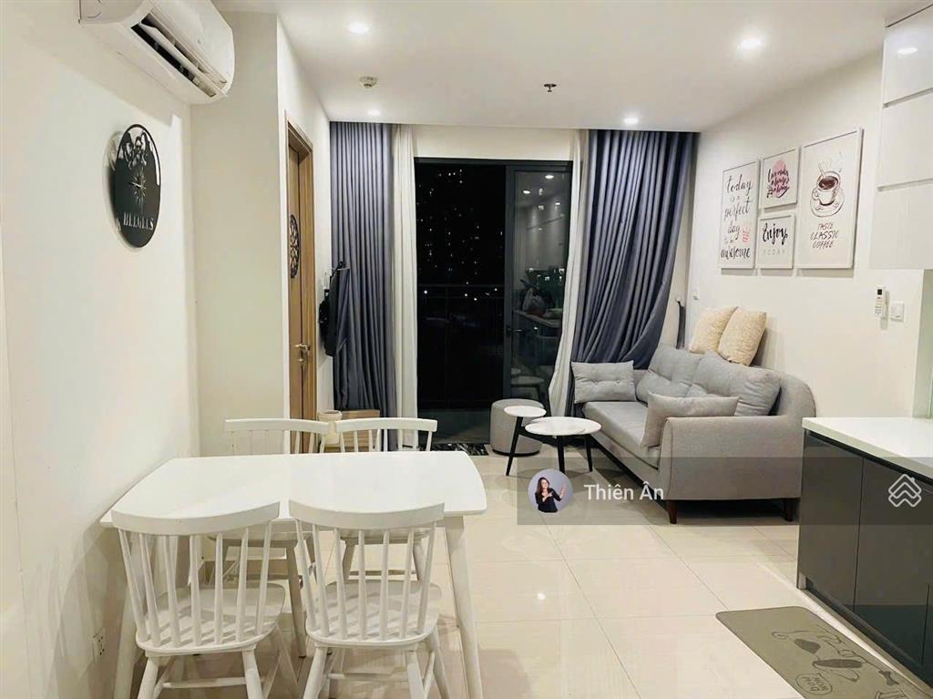 Bán căn 3pn full nội thất cao cấp giá chỉ 3,680 tỷ đã có sổ hồng, có thể cho thuê 13 triệu / tháng