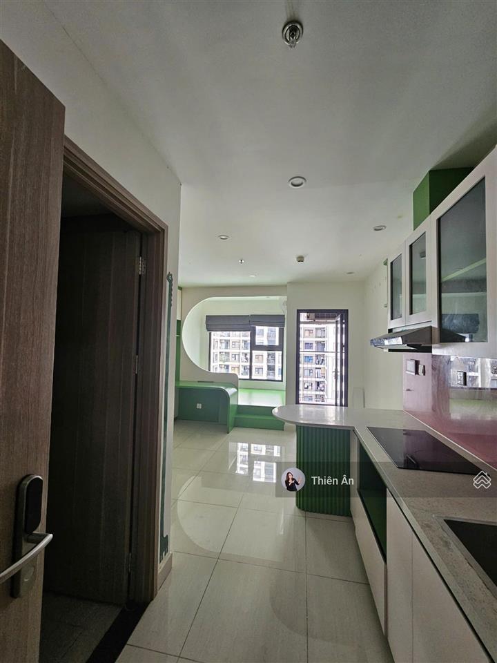 Cắt lỗ 400tr căn studio giá gốc 2,1 tỷ bán còn 1,7 tỷ tặng full nội thất thiết kế như hình đã có sổ