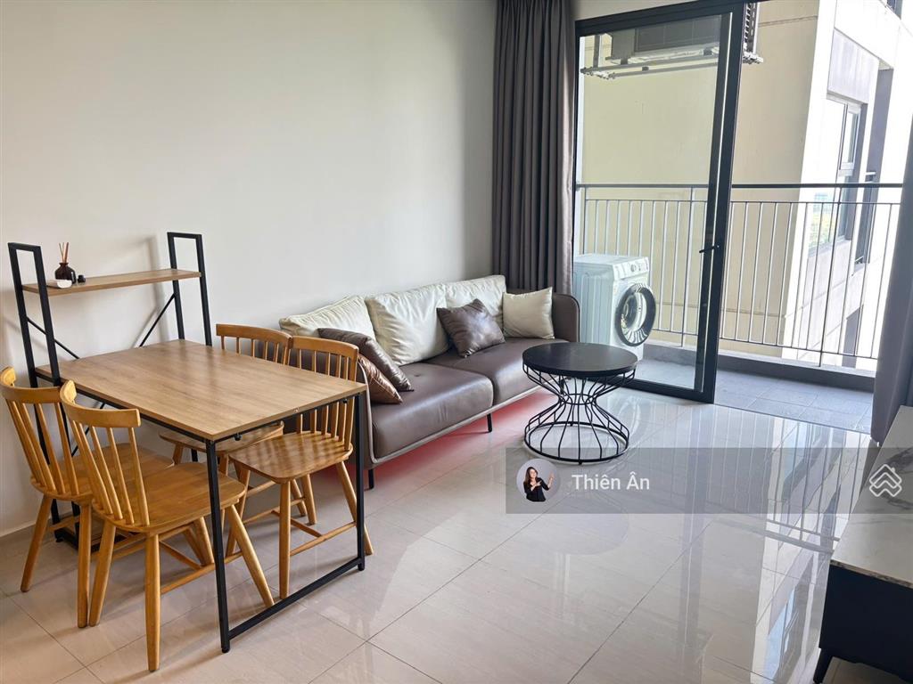 Bán căn 1pn+1 dt 47m2 đã có sổ hồng có thể thiết kế thành 2pn tặng full nội thất chỉ xách vali là ở