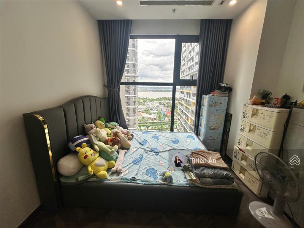 Bán gấp căn 1pn+1 khu be giá chỉ 3,2 tỷ view nội khu và view sông tặng full nội thất đã có sổ hồng