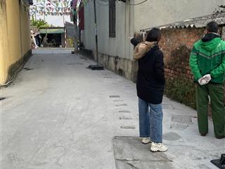 Bán căn nhà 76m2 ngõ chợ  lễ pháp  tiên dương. sẵn nhà có dòng tiền hàng tháng giá 7,6 tỷ