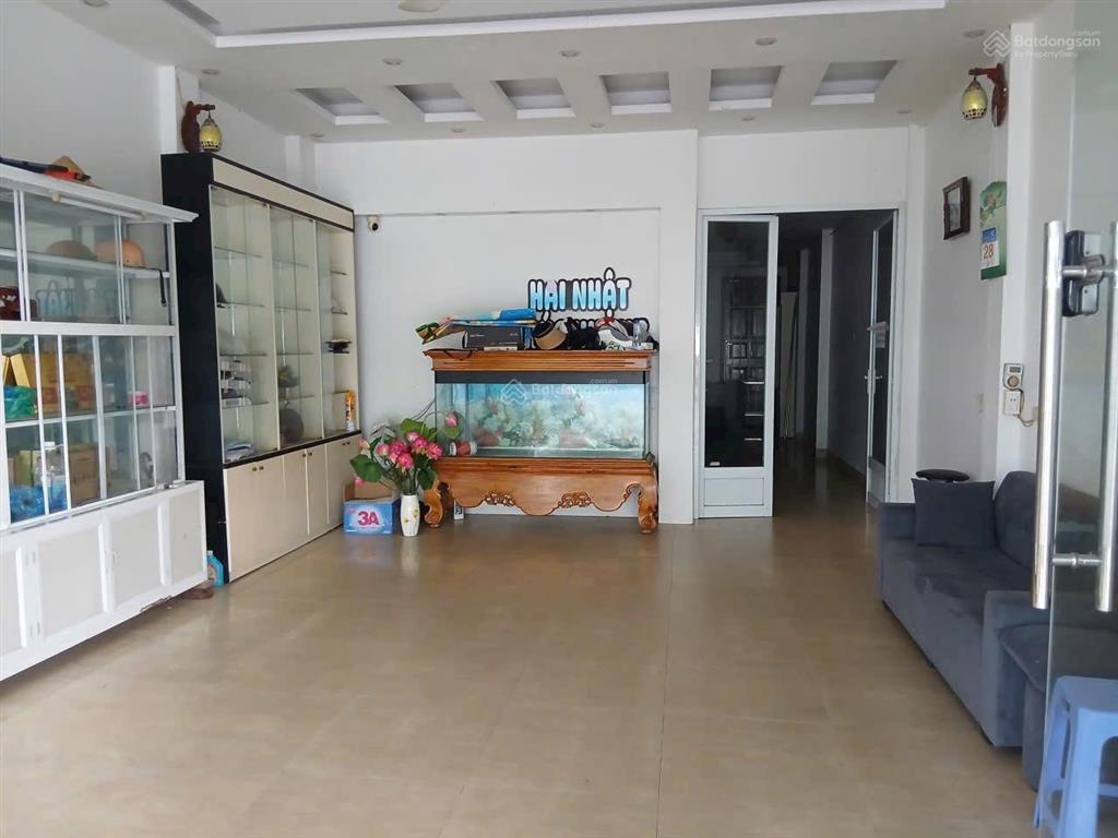 Cho thuê nhà nguyên căn 5 tầng  có thang máy  kinh doanh đỉnh  tại thư lâm  đường 25m