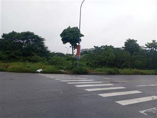 Bán lúa non tđc đông trù  80m2  sát trường ngô quyền  mt 5m đường ô tránh 7m  vỉa hè
