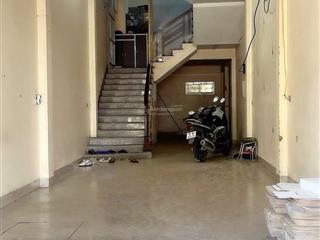 Cho thuê nhà kinh doanh mặt đường vân hà 70m2  nhà 3 tầng  full nội thất giá rẻ như nhà trong ngõ