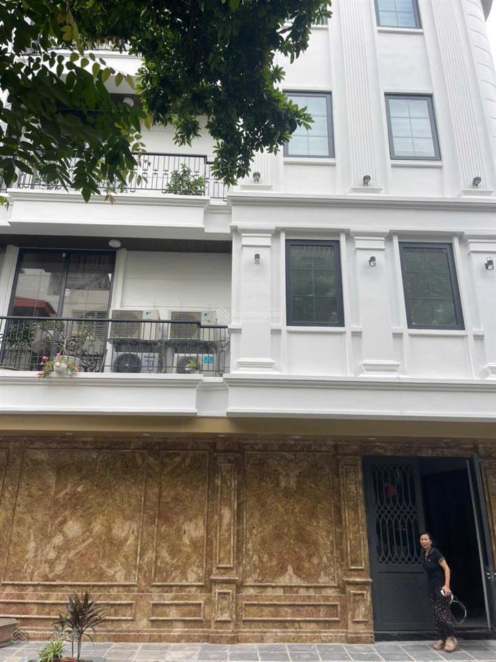 Chính chủ cho thuê văn phòng mới 100% cực đẹp tại khu dân cư 918, long biên chỉ 16 triệu/tháng