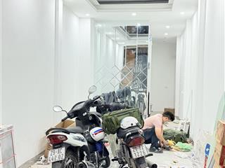 Chính chủ cần bán nhà phố khương trung, 5 tầng thang máy, gần ô tô, ngõ rộng, kinh doanh onl