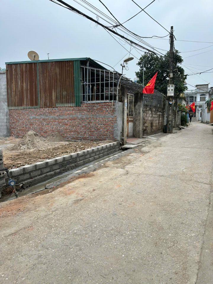 375M ĐẤT SỔ HỒNG, NGAY GẦN QUỐC LỘ 6 GIÁ RẺ NHẤT THỊ TRƯỜNG XUÂN MAI HÀ NỘI