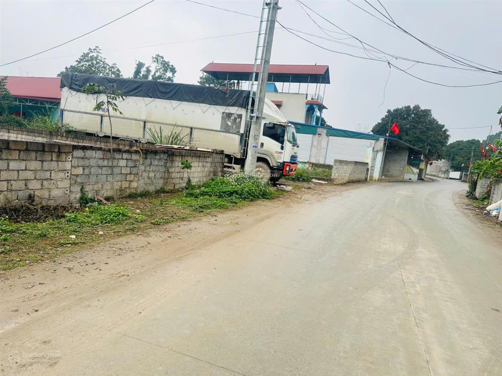 Trục liên xã 108m kinh doanh 2.x tỷ đồi miễu xuân mai hà nội