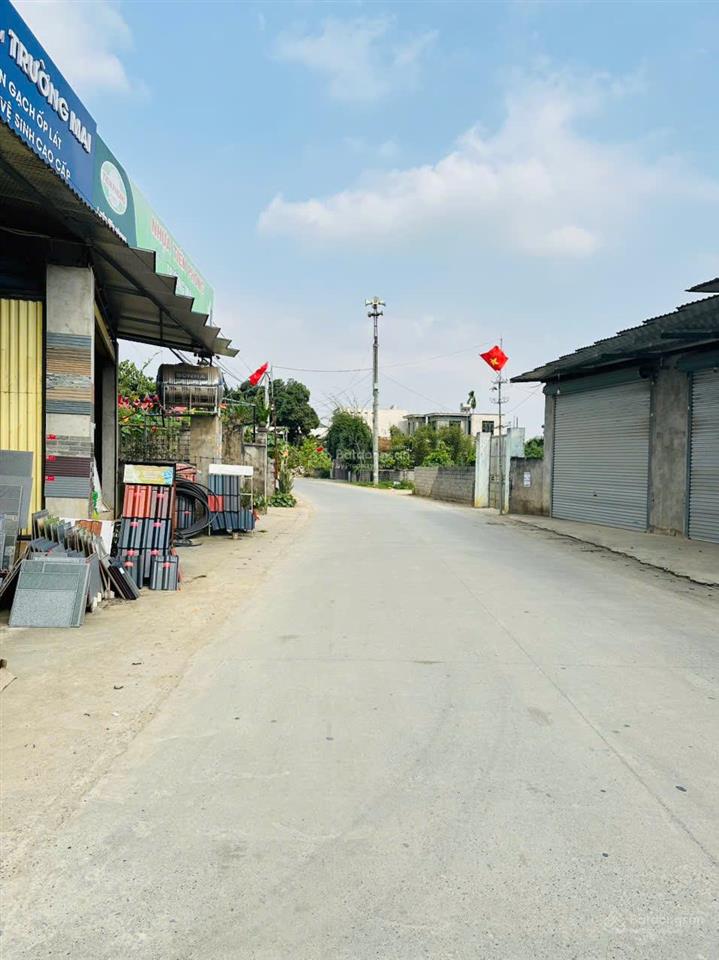 Trục liên xã 108m kinh doanh 2.x tỷ đồi miễu xuân mai hà nội