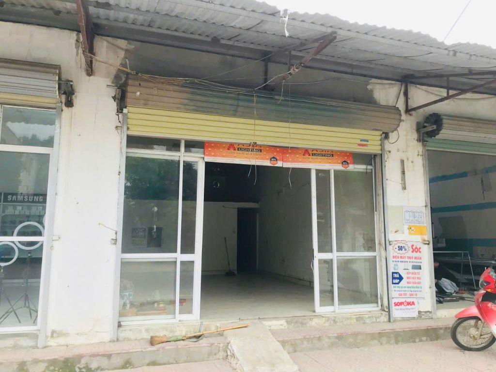 135M MẶT TIỀN 5m MẶT ĐƯỜNG QL 21A, ĐÃ TRỪ LƯU KHÔNG HÀNH LANG,  SẴN NHÀ CẤP 4. Chương Mỹ Hà Nội