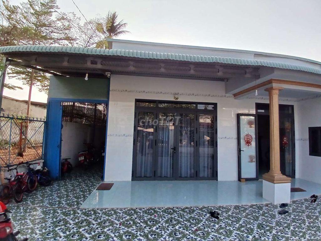 BÁN NHÀ MẶT TIỀN CHÍNH SÔNG THAO CÁCH QL1A 500M