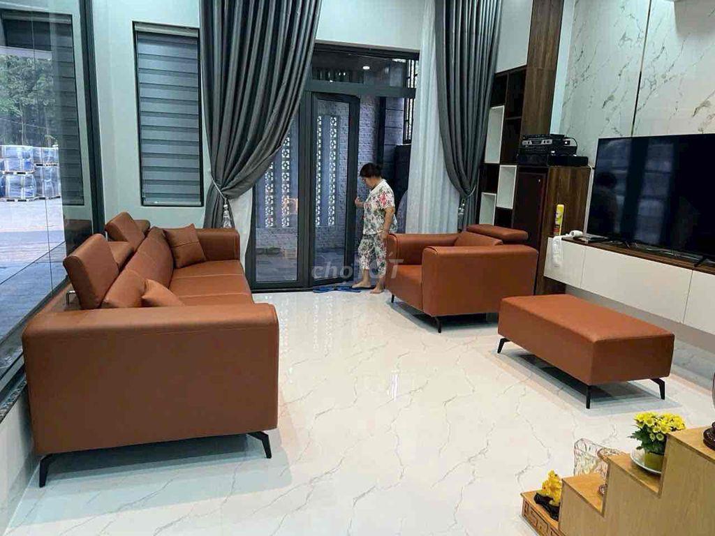 Chủ kẹt cần bán gấp nhà 1 trệt 2 lầu 112m Tc 80m giá siêu ngộp