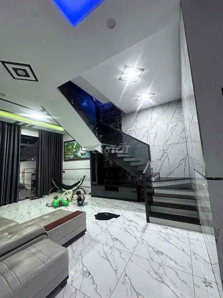 Nhà mái thái chủ kẹt cần bán giá siêu rẻ chỉ 1ty9