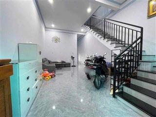 Nhà trệt lầu  3PN mặt tiền nhựa 6.5m thông giá chỉ 2.tỷ 2