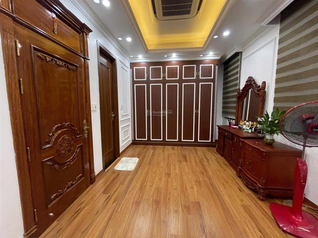 Bán căn venice vị trí đường thông  full nội thất gỗ cao cấp  gần tiện ích (bể bơi, sân thể thao)