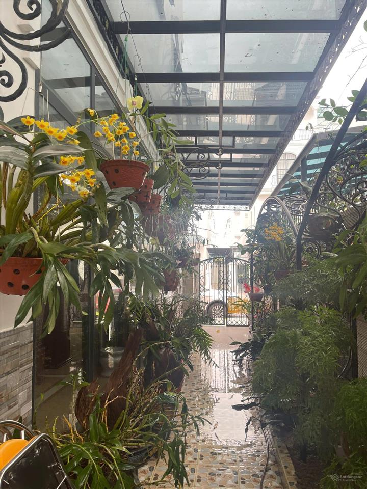 Bán căn venice vị trí đường thông  full nội thất gỗ cao cấp  gần tiện ích (bể bơi, sân thể thao)