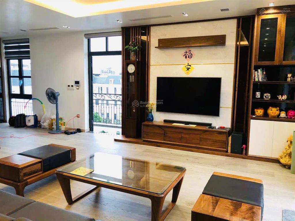 Shop xẻ khe view quảng trường  dt 158m2  hướng nhà mát mẻ  sẵn dòng tiền cho thuê 40tr/tháng