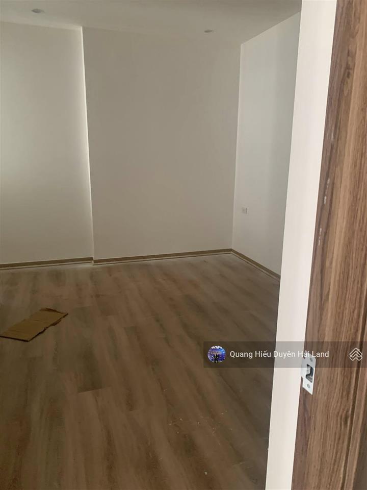 Cho thuê căn 2pn không đồ tầng trung giá hời tại 384 lê thánh tông.  quang hiếu 0782 100 ***