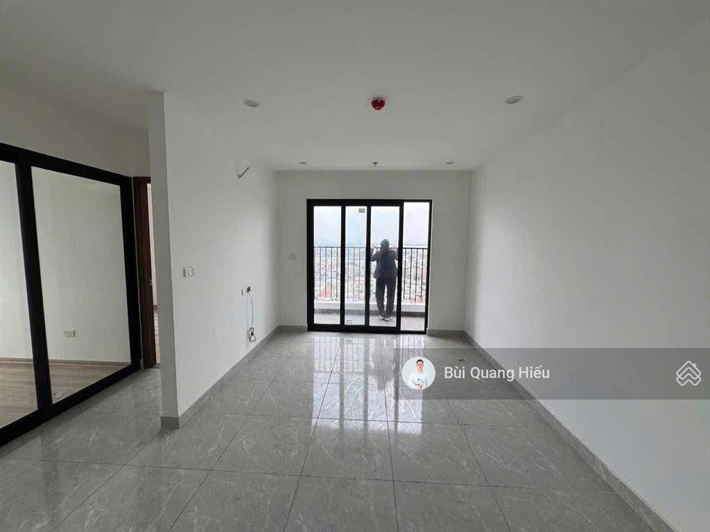 Cho thuê căn hộ 2 phòng ngủ không đồ giá hời thị trường  0347 391 ***