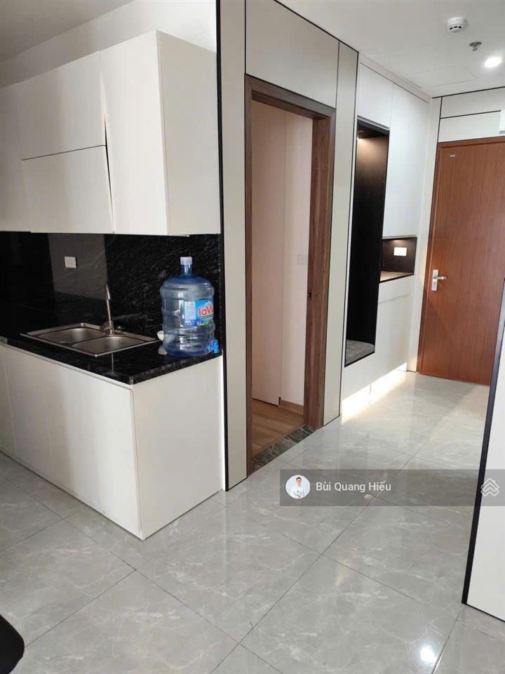 Chính chủ cho thuê căn hộ 2 ngủ 2 vệ sinh đẹp, full đồ.  chính chủ 0347 391 ***
