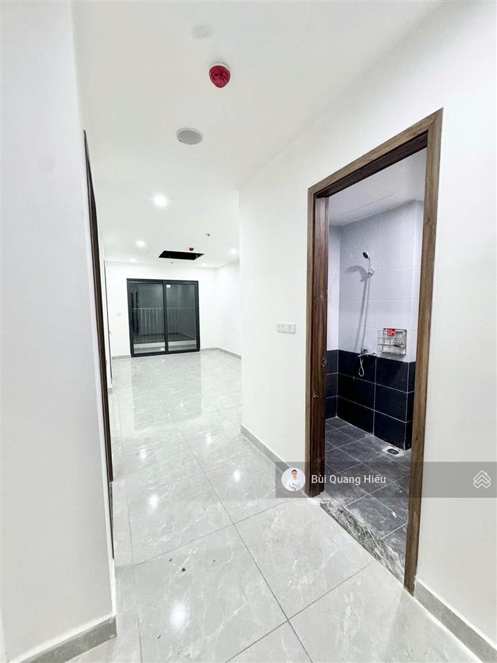 Cho thuê căn góc không đồ dự án 384 lê thánh tông giá 5,5 triệu,  0347 391 ***