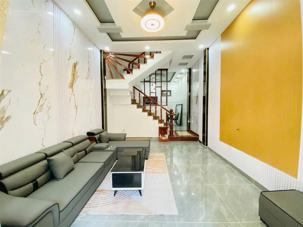 Bán nhà đúc 2 lầu 1/ thạnh lộc 16 ,sh riêng hẻm xe hơi,4 phòng ngủ,hướng đông nam