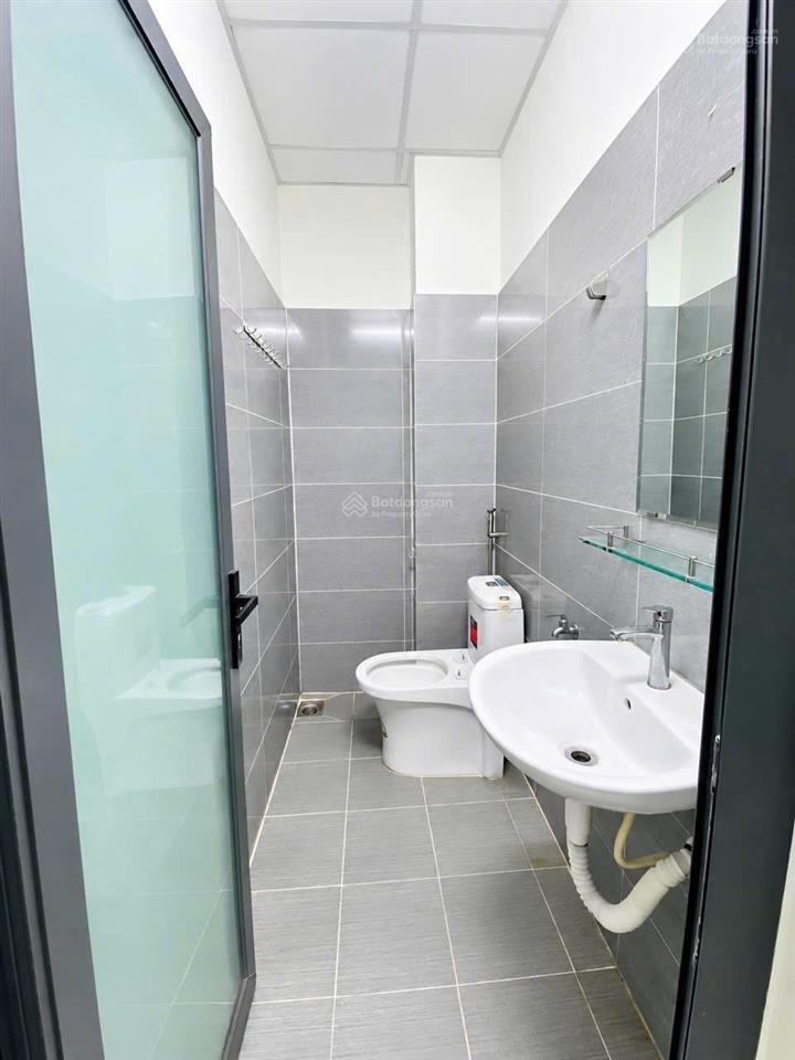 Bán nhà 1 lầu thạnh xuân 22 hẻm thông xe tải tận nhà, sổ hồng riêng, 2 phòng ngủ