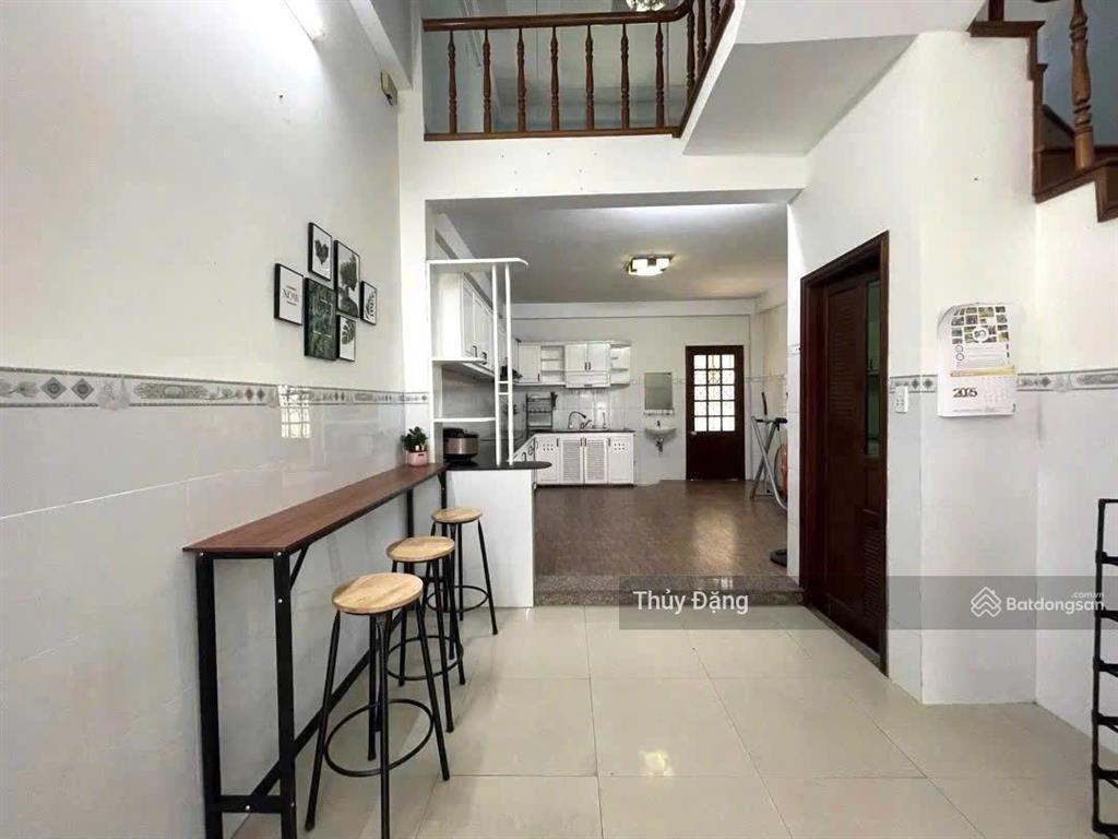 Cần bán gấp nhà 3 tầng đường 7m5 ỷ lan nguyên phi  90m2 gần ngã 4 lê thanh nghị đoạn sầm uất nhất