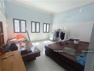 Cần bán căn nhà 3 tầng + tum nằm trên trục 29/3, khu dân cư ổn định, an ninh tốt gần npl