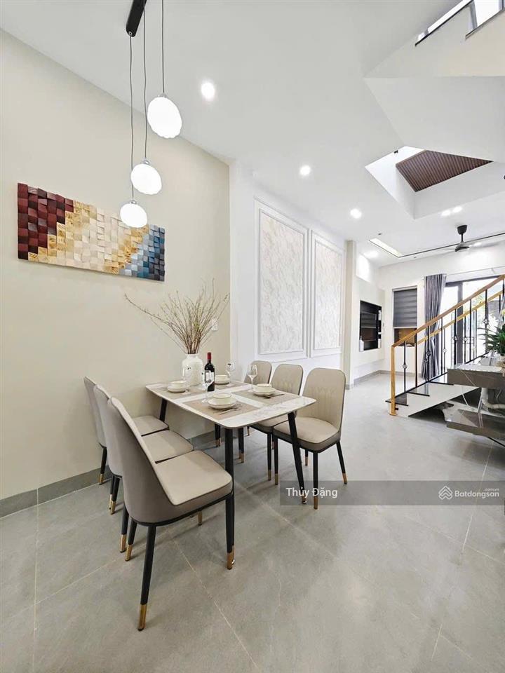 Bán nhà 3 tầng kiệt 3m trưng nữ vương đầy đủ nội thất sang trọng sẵn vào ở  hải châu đà nẵng